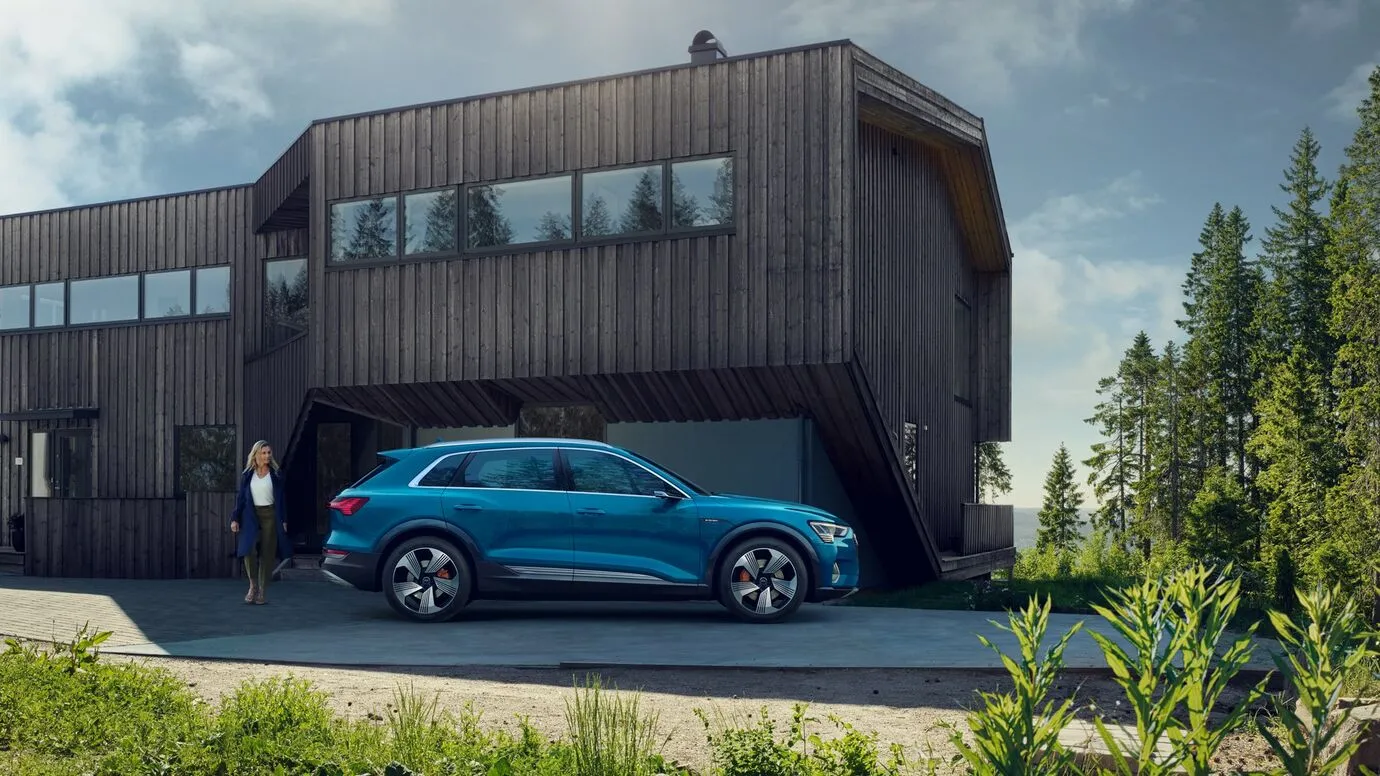 Audi Audi e-tron 55 quattro - fotografia 5