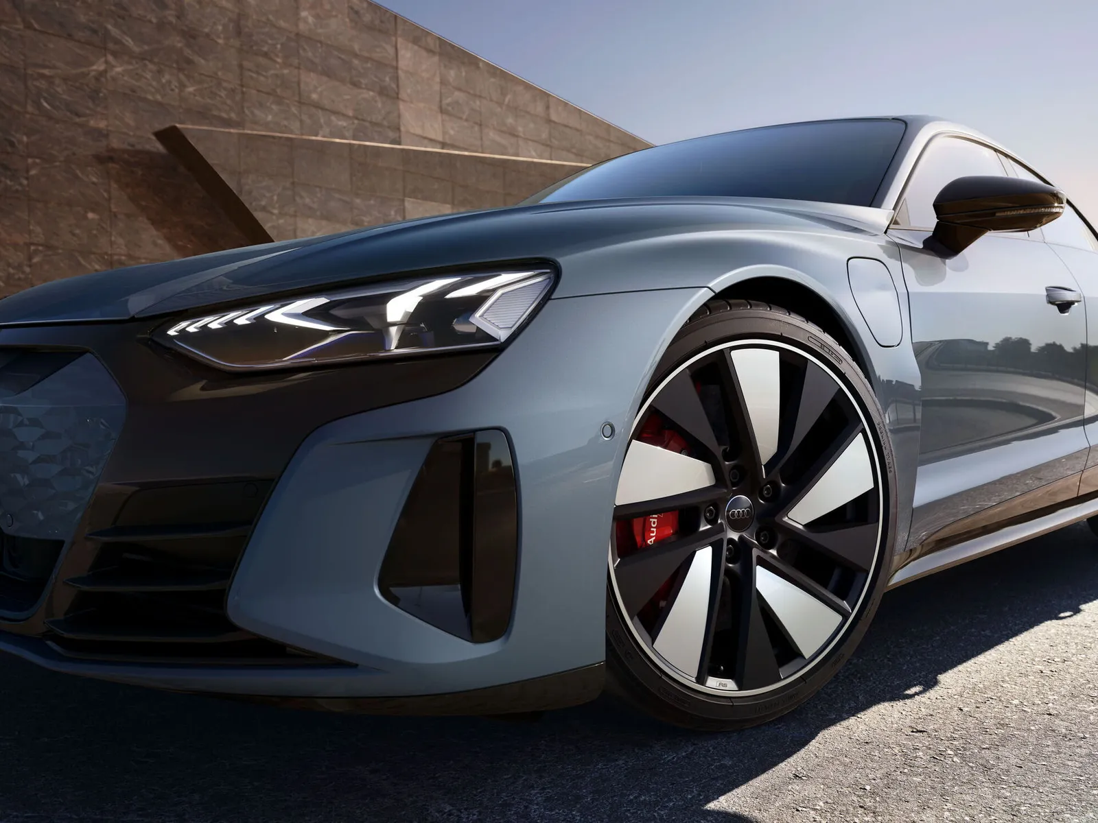 Audi Audi e-tron GT qattro - fotografia 15