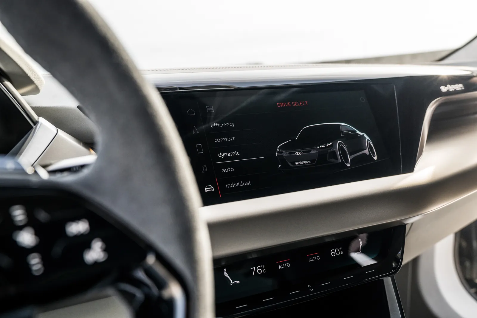 Audi Audi e-tron GT qattro - fotografia 9