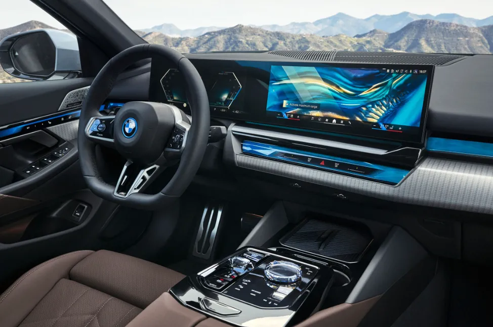 BMW BMW i5 eDrive40 Sedan - fotografia 2