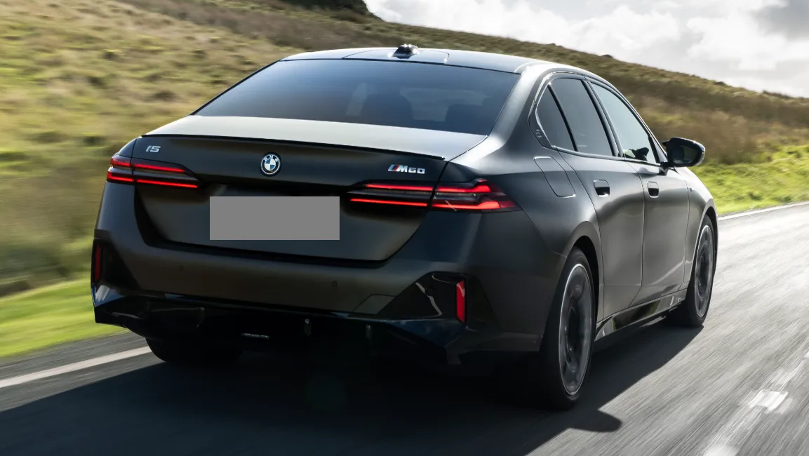 BMW BMW i5 M60 xDrive Sedan - fotografia 3
