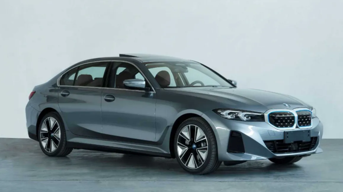 BMW BMW i3 sedan 35L - fotografia 4
