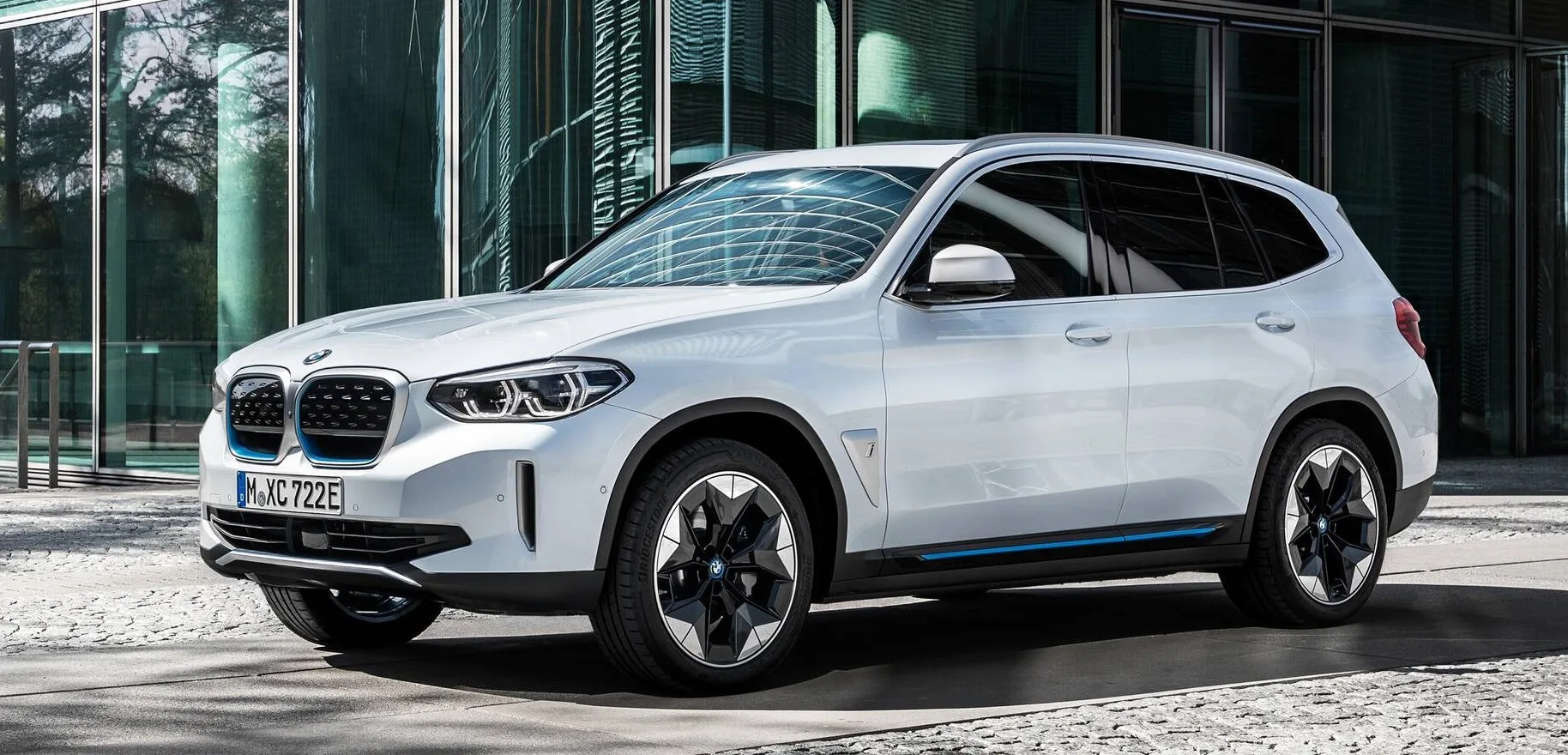 BMW BMW iX3