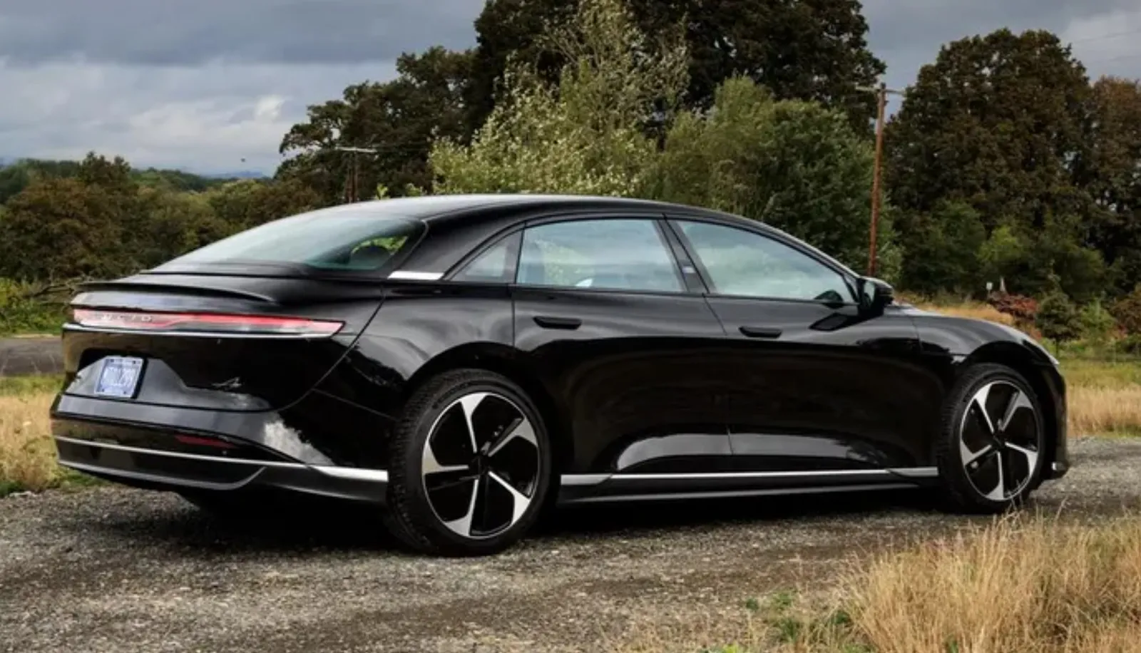 Lucid Motors Lucid Air Pure 2025 - fotografia 2
