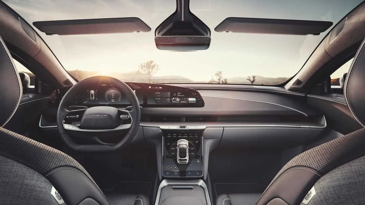 Lucid Motors Lucid Air Sapphire 2025 - fotografia 8