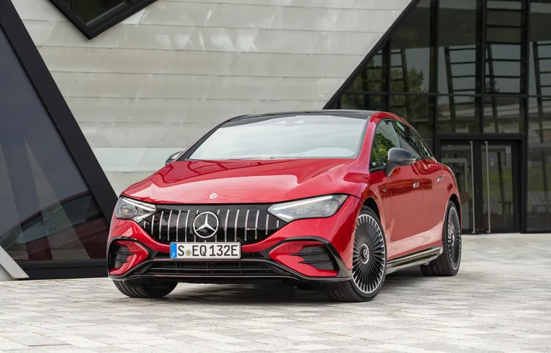 Mercedes-Benz Mercedes EQE AMG 43 4MATIC - fotografia 1