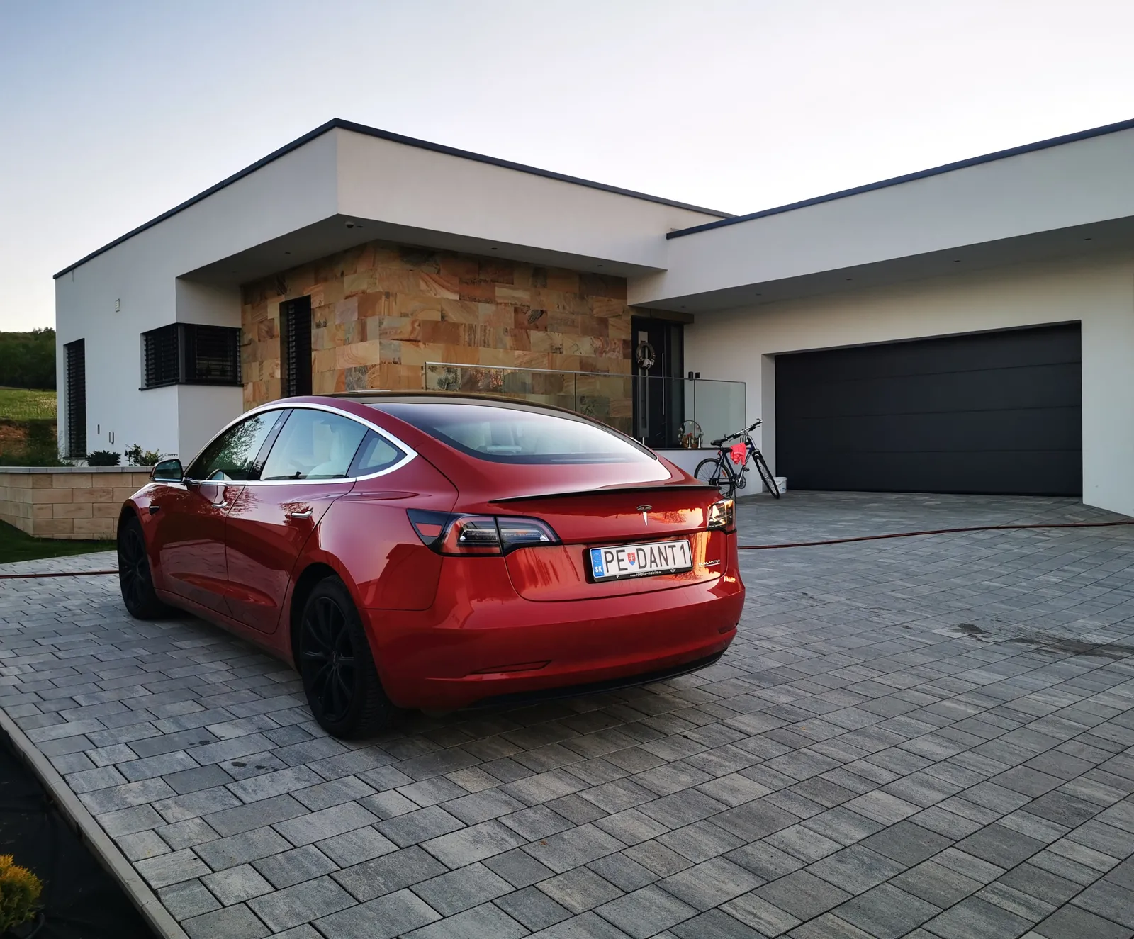 Tesla Tesla Model 3 Performance 2019 - fotografia 3