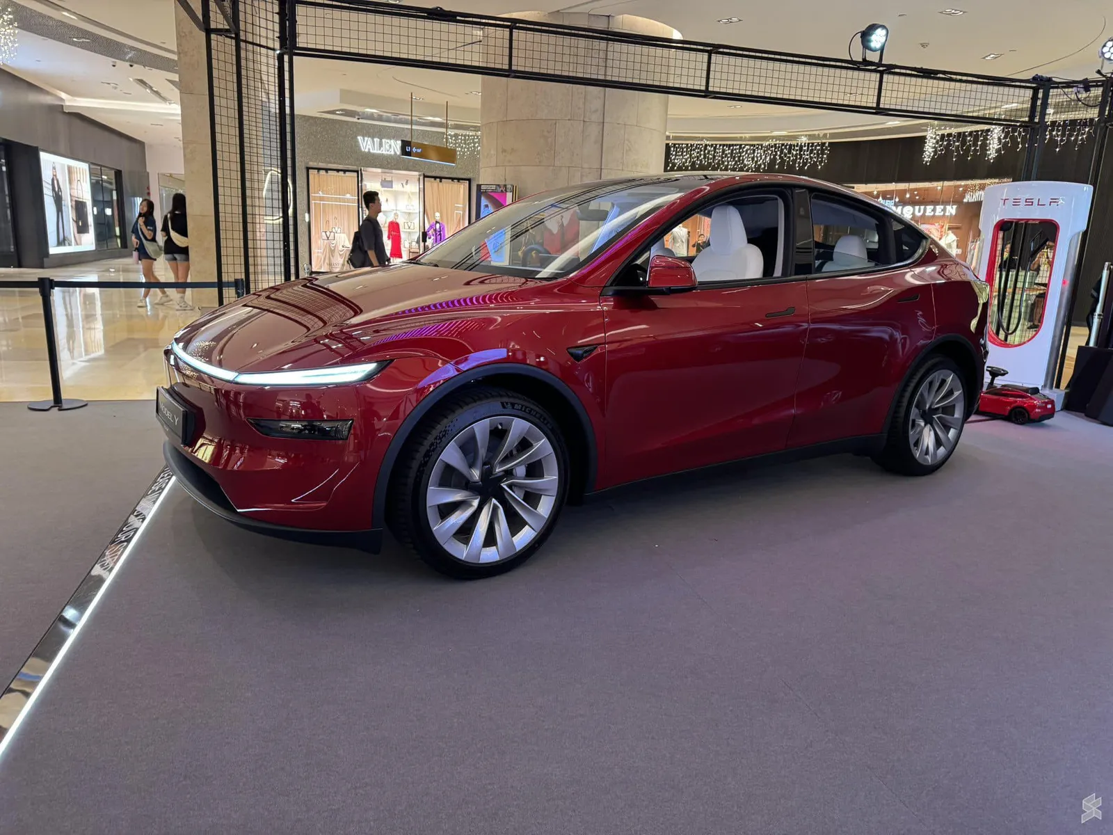 Tesla Tesla Model Y RWD Juniper - fotografia 2
