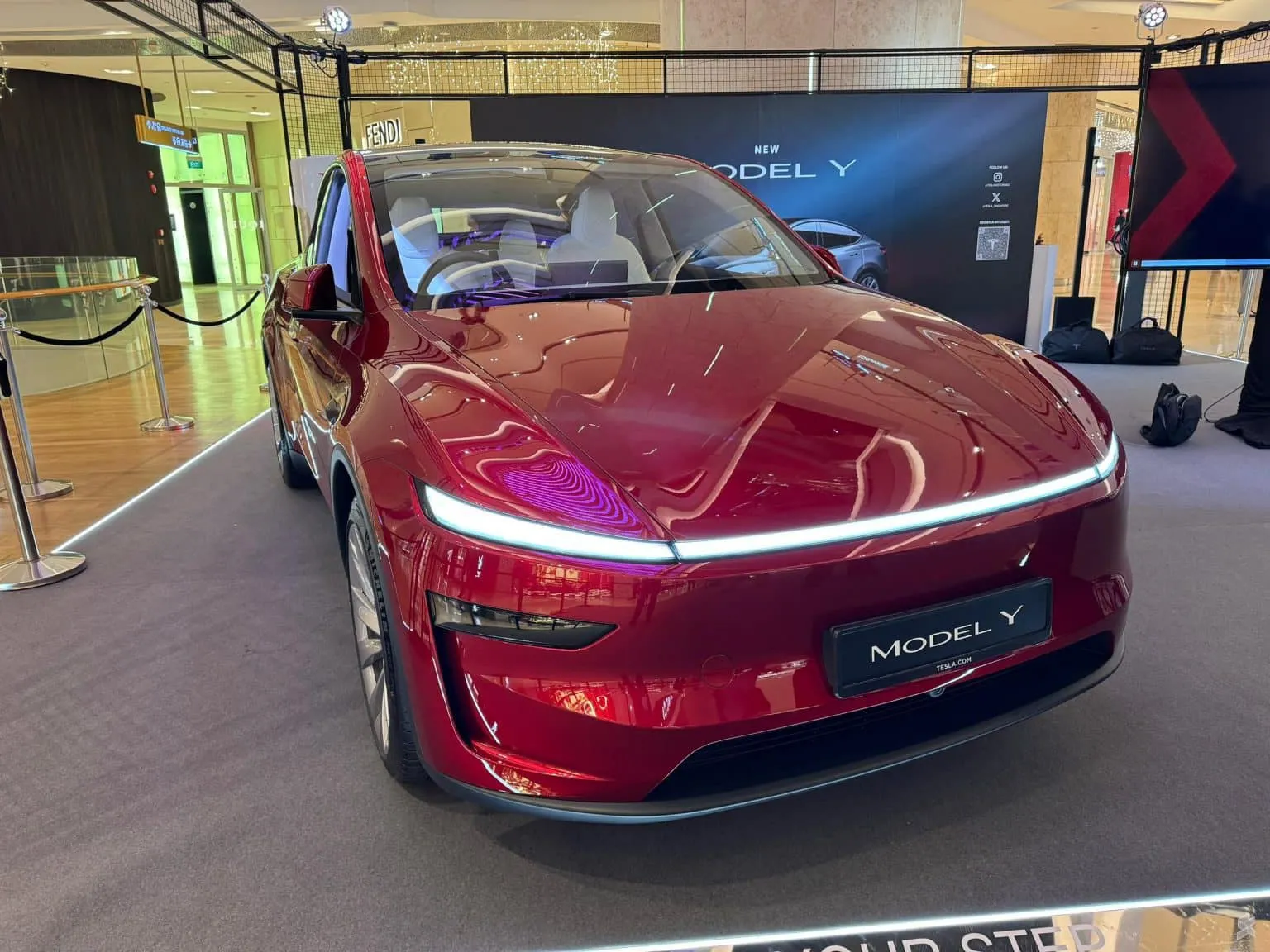 Tesla Tesla Model Y RWD Juniper - fotografia 7