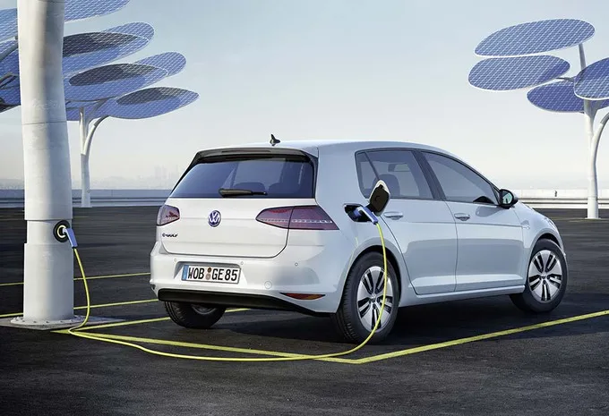 Volkswagen Volkswagen e-Golf 24,2 kWh - fotografia 4