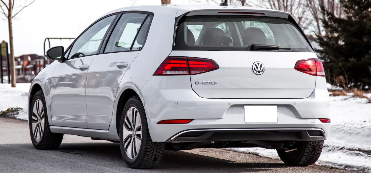 Volkswagen Volkswagen e-Golf 24,2 kWh - fotografia 3
