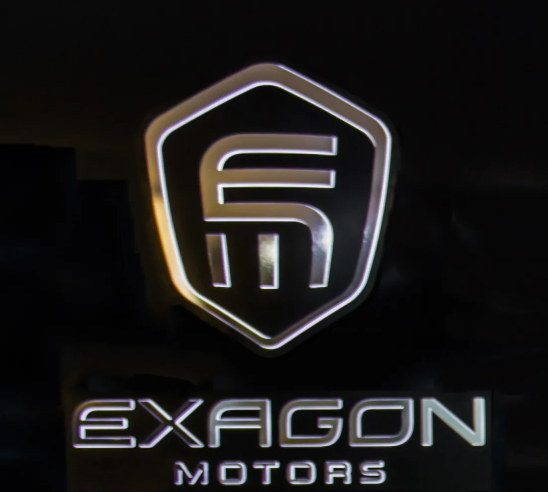 Logo značky Exagon Motors