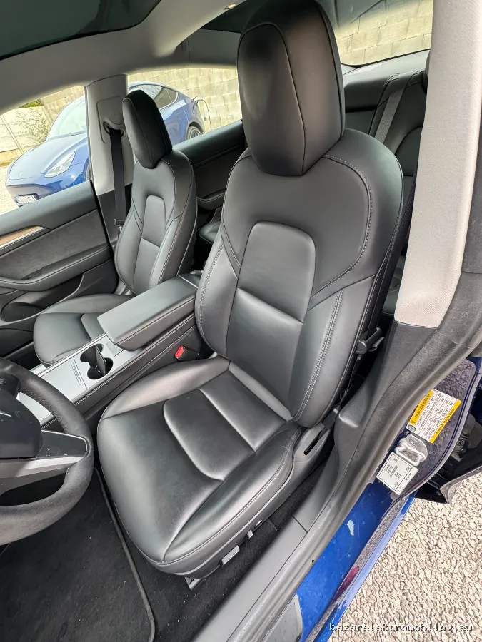 Tesla Model 3 LR AWD - Fotografia inzerátu 2