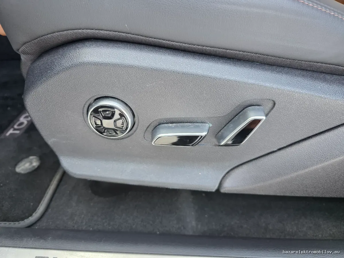 BYD TANG - Fotografia inzerátu 15