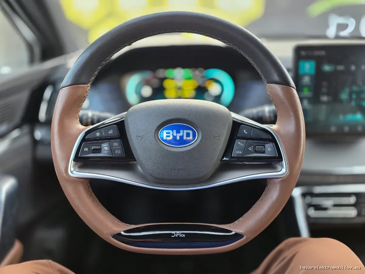 BYD TANG - Fotografia inzerátu 16