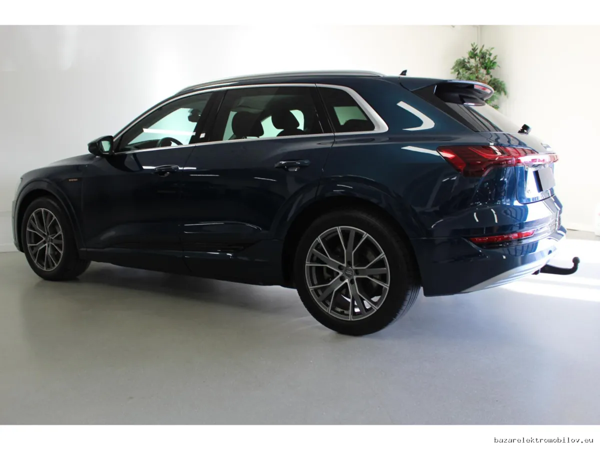 Audi e-tron 50 quattro - Fotografia inzerátu 3