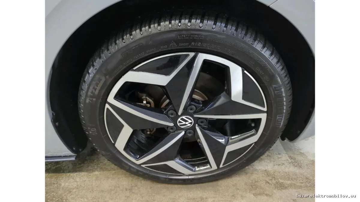 Volkswagen ID.3 1st - Fotografia inzerátu 11