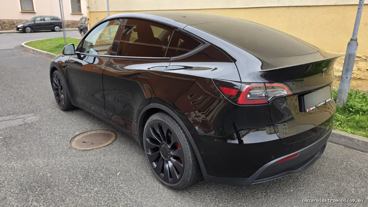 Tesla Model Y Performance - Fotografia inzerátu 4