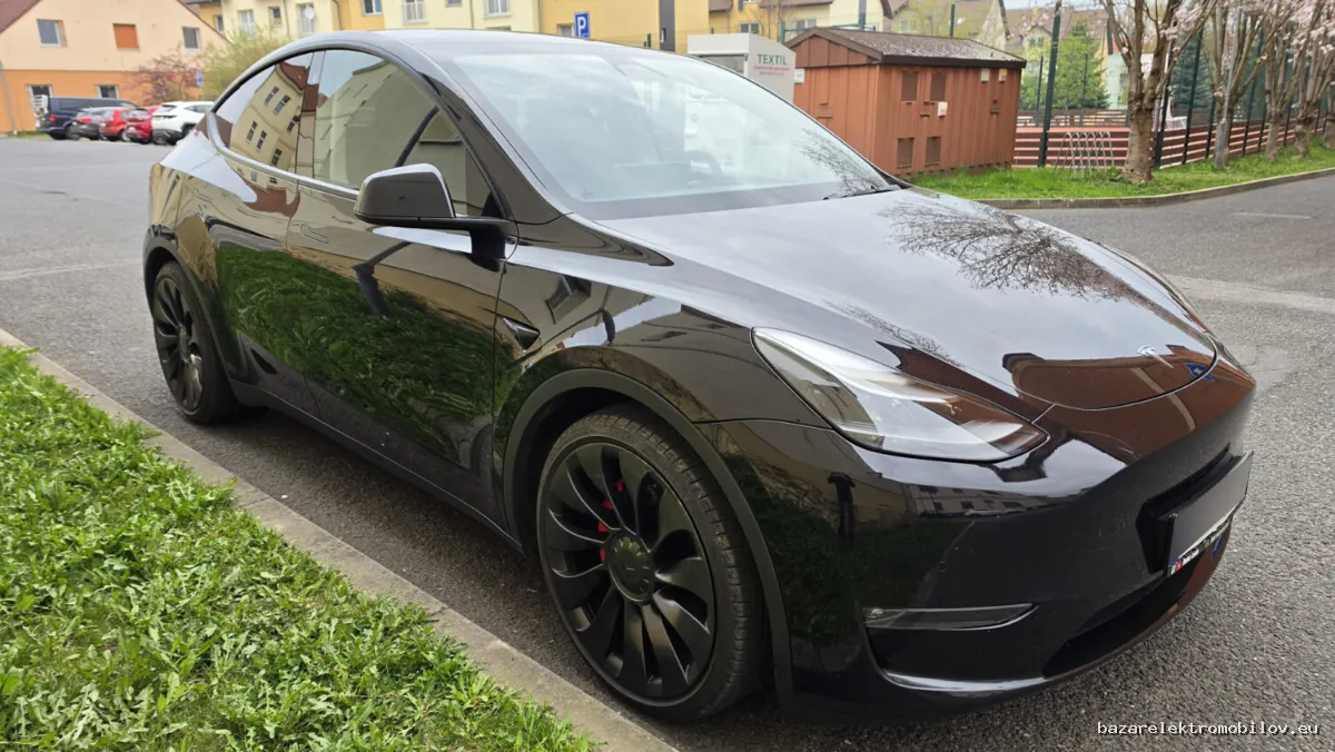 Tesla Model Y Performance - Fotografia inzerátu 8