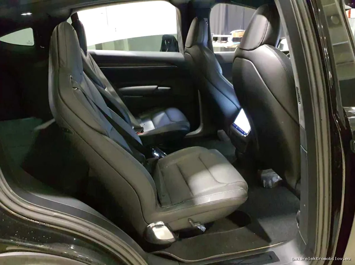 Tesla Model X Plaid - Fotografia inzerátu 6