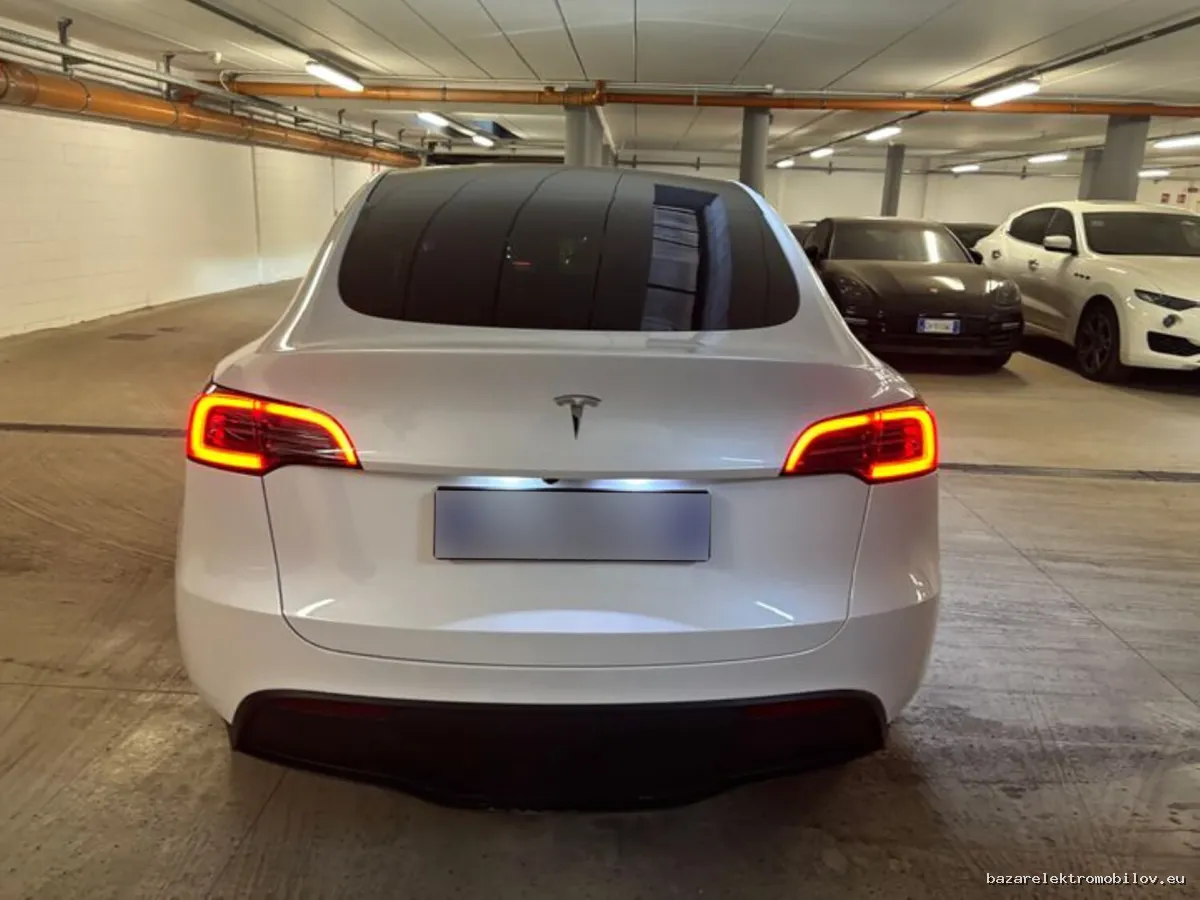 Tesla Model Y RWD LFP - Fotografia inzerátu 6