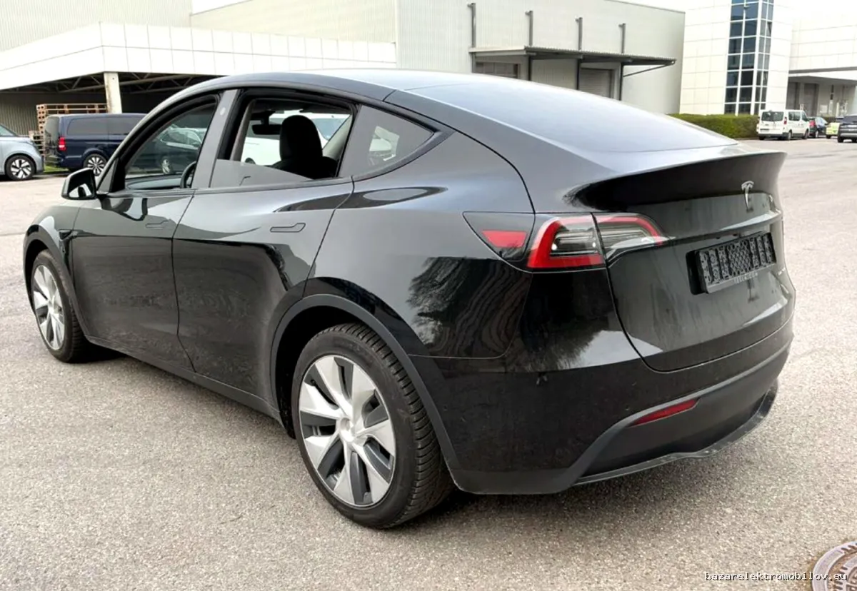 Tesla Y Long Range AWD - Fotografia inzerátu 5