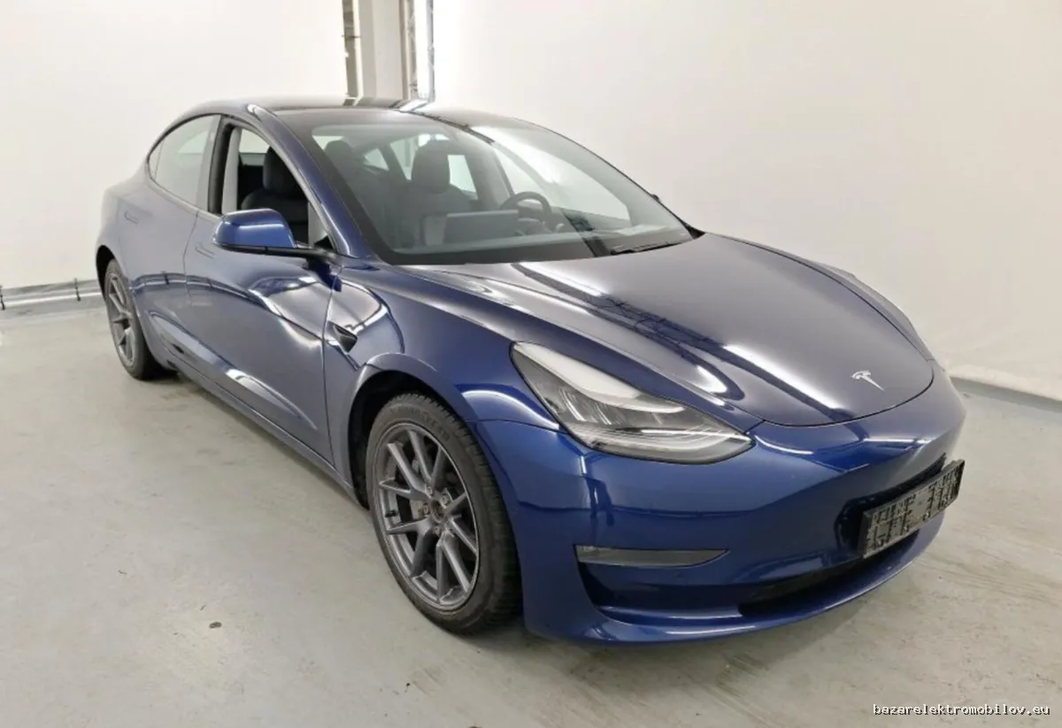 Tesla Model 3 LR AWD - Fotografia inzerátu 2