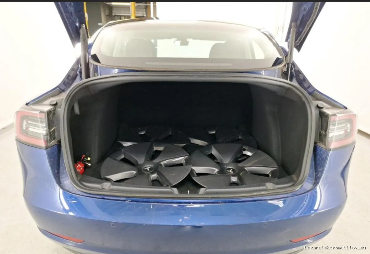 Tesla Model 3 LR AWD - Fotografia inzerátu 6
