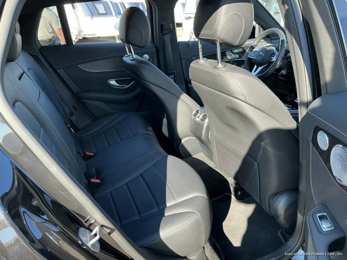 Mercedes-Benz EQC 400 4MATIC 2020-2023 - Fotografia inzerátu 11