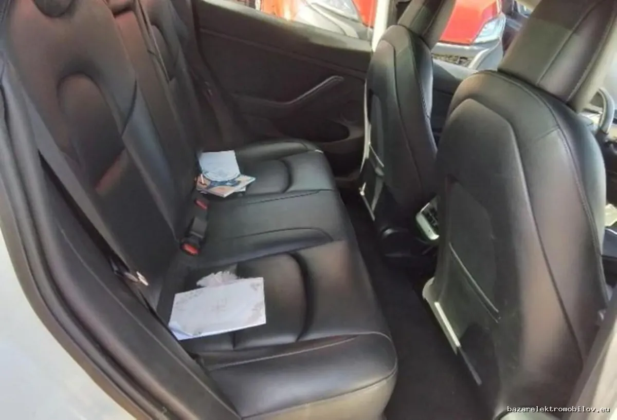 Tesla Model 3 LR AWD 2021-2023 - Fotografia inzerátu 2