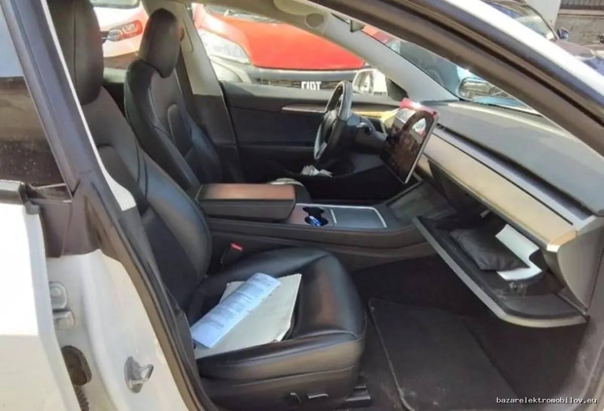 Tesla Model 3 LR AWD 2021-2023 - Fotografia inzerátu 6