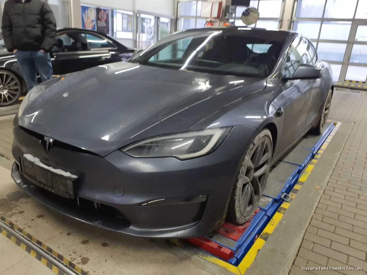 Tesla Model S Plaid 2022-2025 - Fotografia inzerátu 1