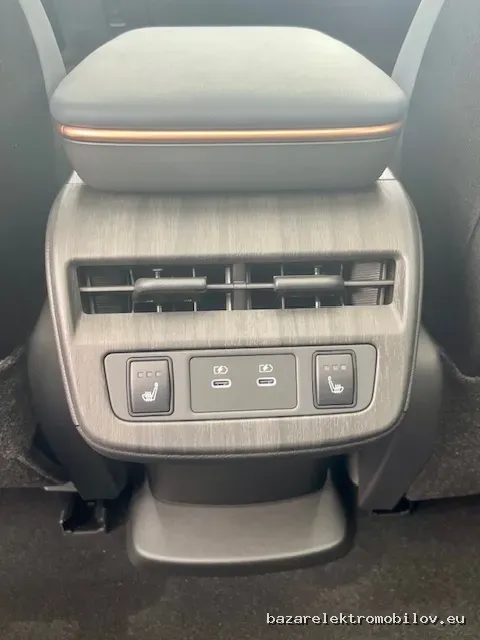 Nissan Ariya 87kWh - Fotografia inzerátu 14