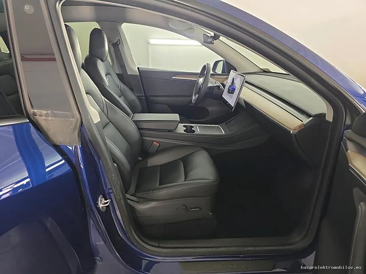 Tesla Model Y LR AWD - Fotografia inzerátu 6