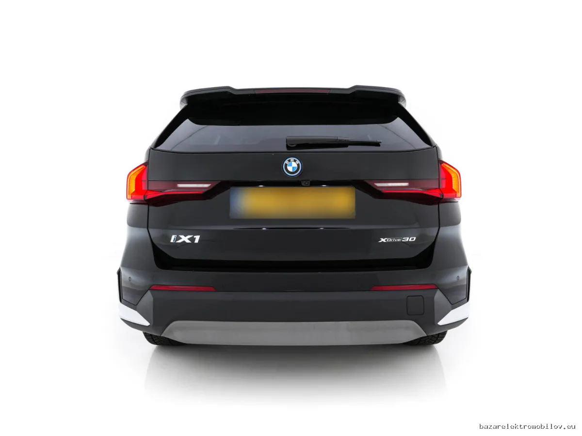BMW iX1 xDrive30 - Fotografia inzerátu 5
