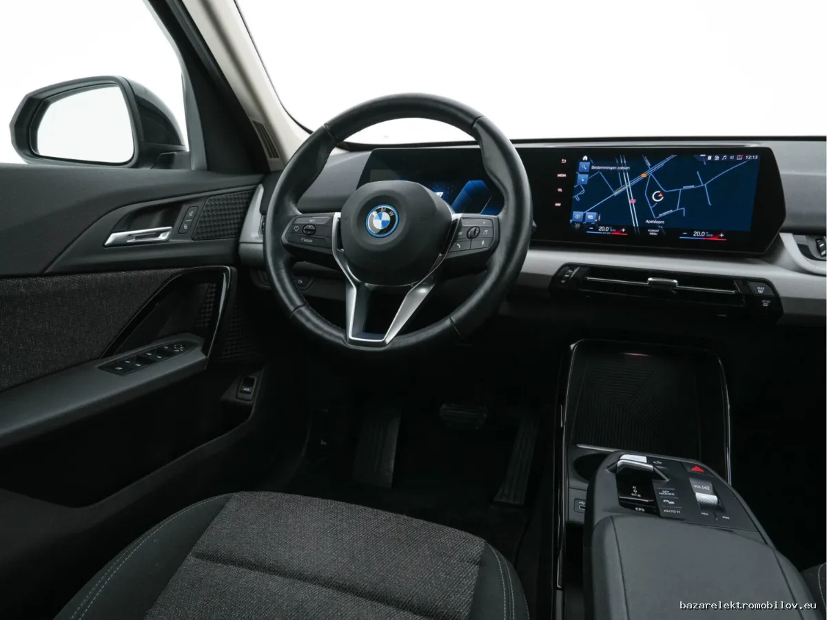 BMW iX1 xDrive30 - Fotografia inzerátu 10