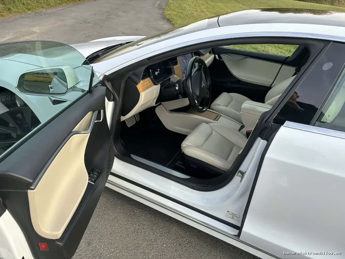 Tesla Model S Performance 2019-2020 - Fotografia inzerátu 9