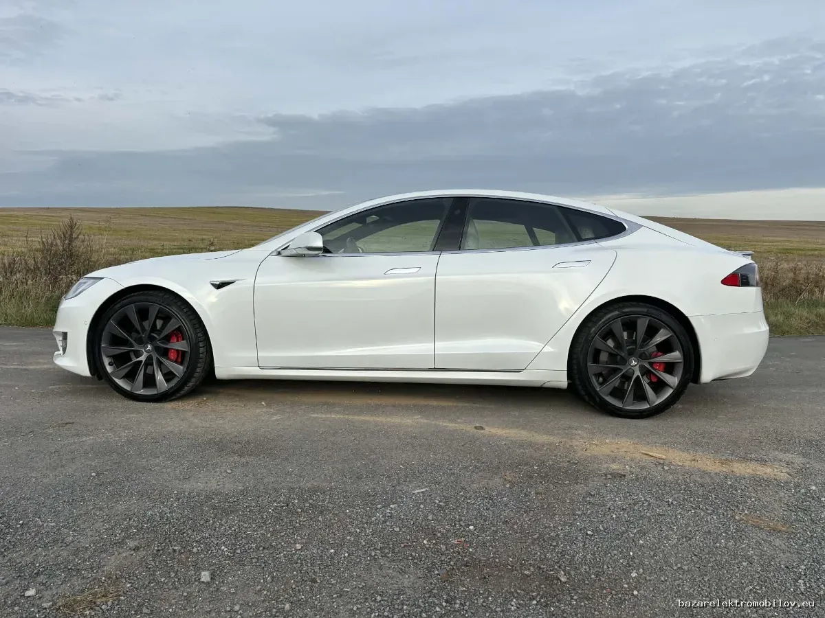 Tesla Model S Performance 2019-2020 - Fotografia inzerátu 12