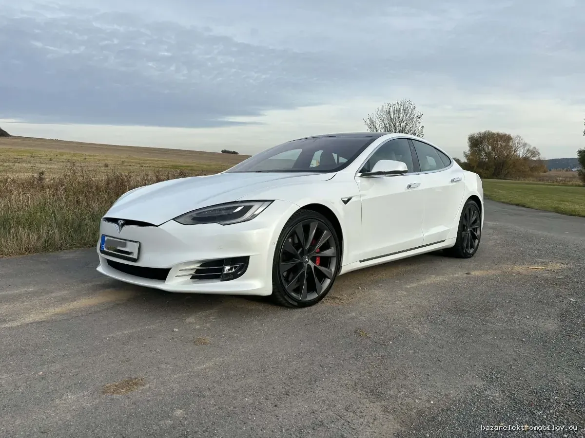 Tesla Model S Performance 2019-2020 - Fotografia inzerátu 14