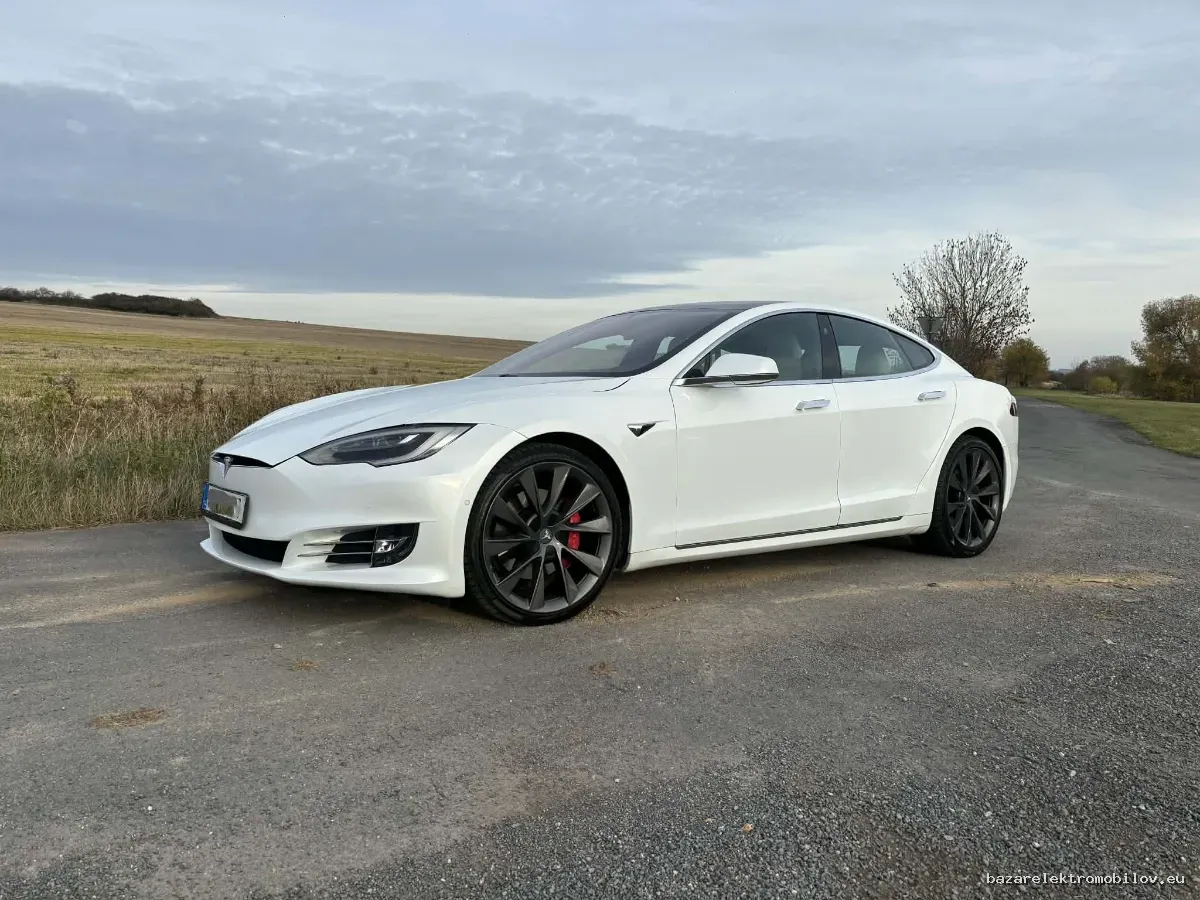 Tesla Model S Performance 2019-2020 - Fotografia inzerátu 15
