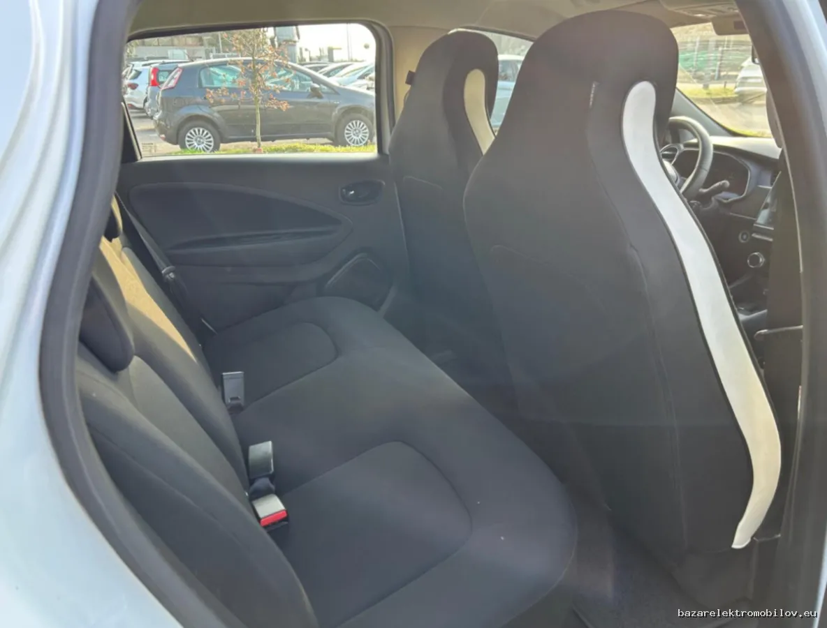 Renault Zoe ZE50 R135 - Fotografia inzerátu 2