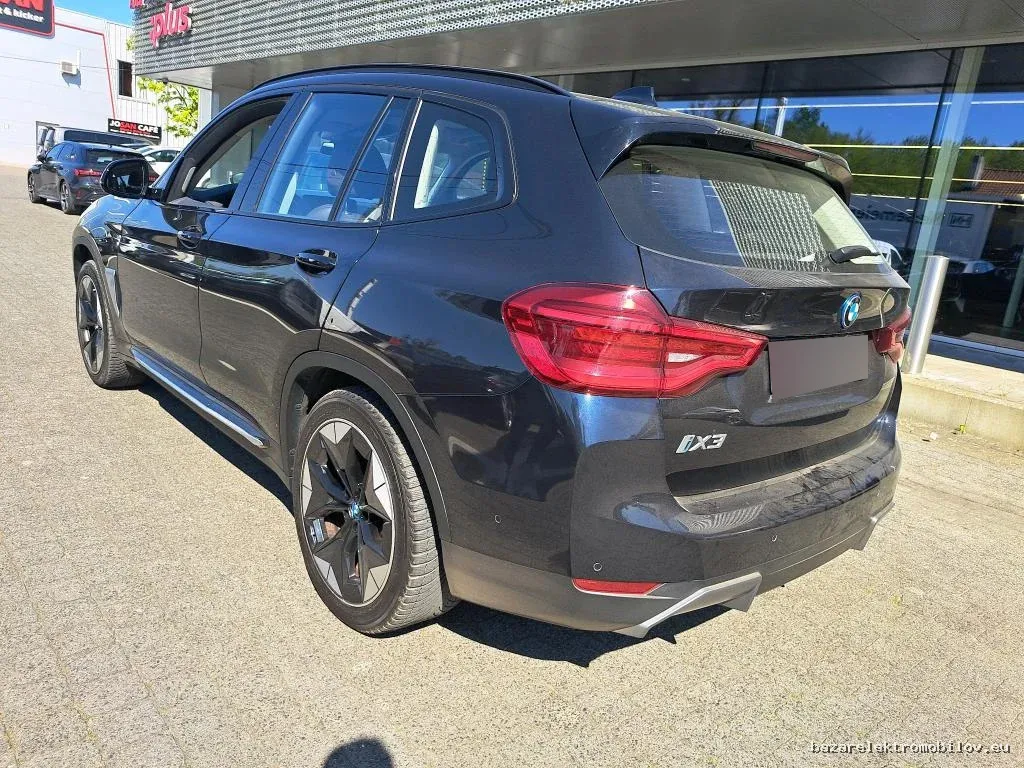 BMW iX3 - Fotografia inzerátu 2