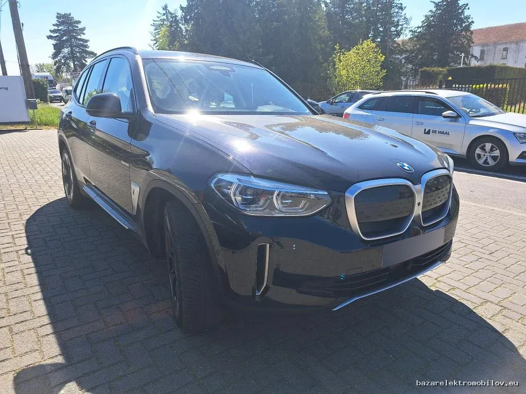 BMW iX3 - Fotografia inzerátu 3