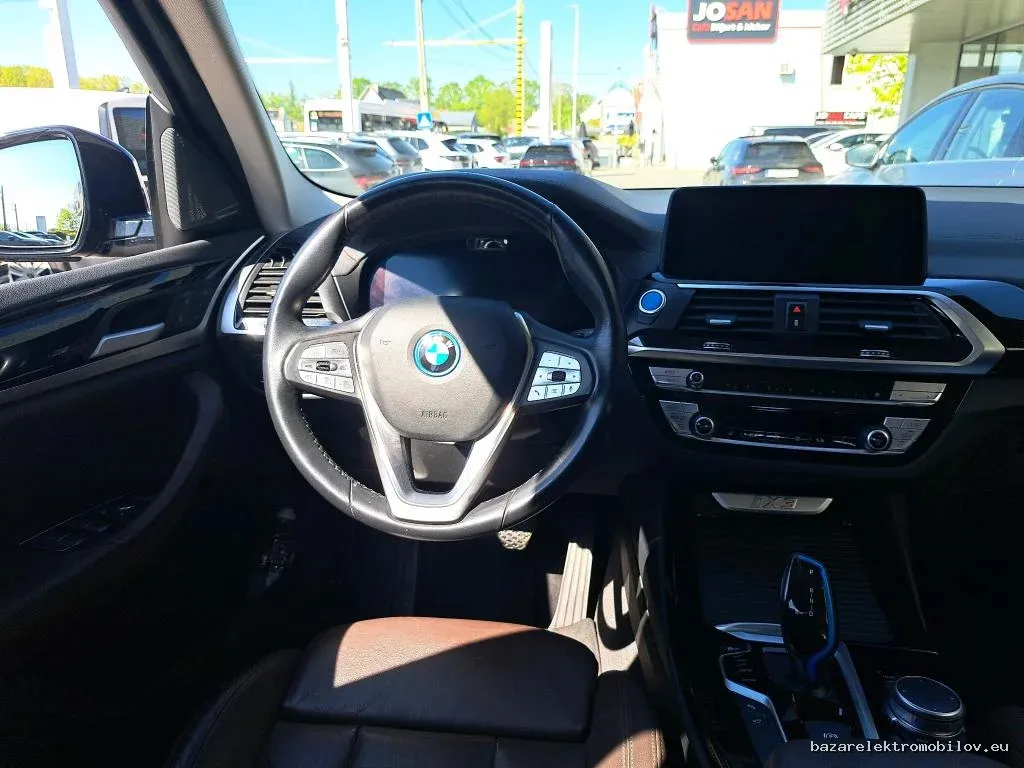 BMW iX3 - Fotografia inzerátu 7