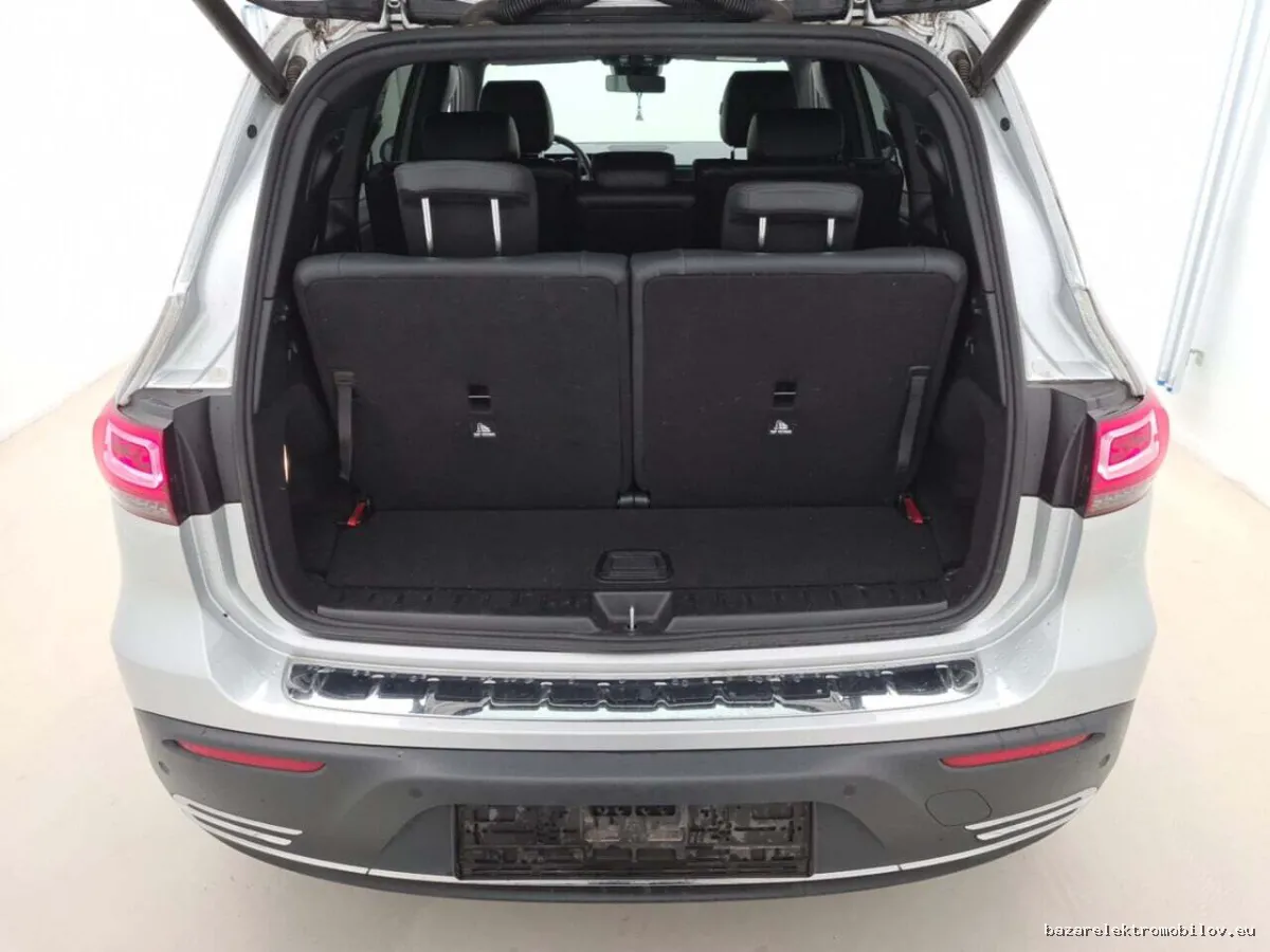Mercedes-Benz EQB 300 4MATIC 2022-2023 - Fotografia inzerátu 11