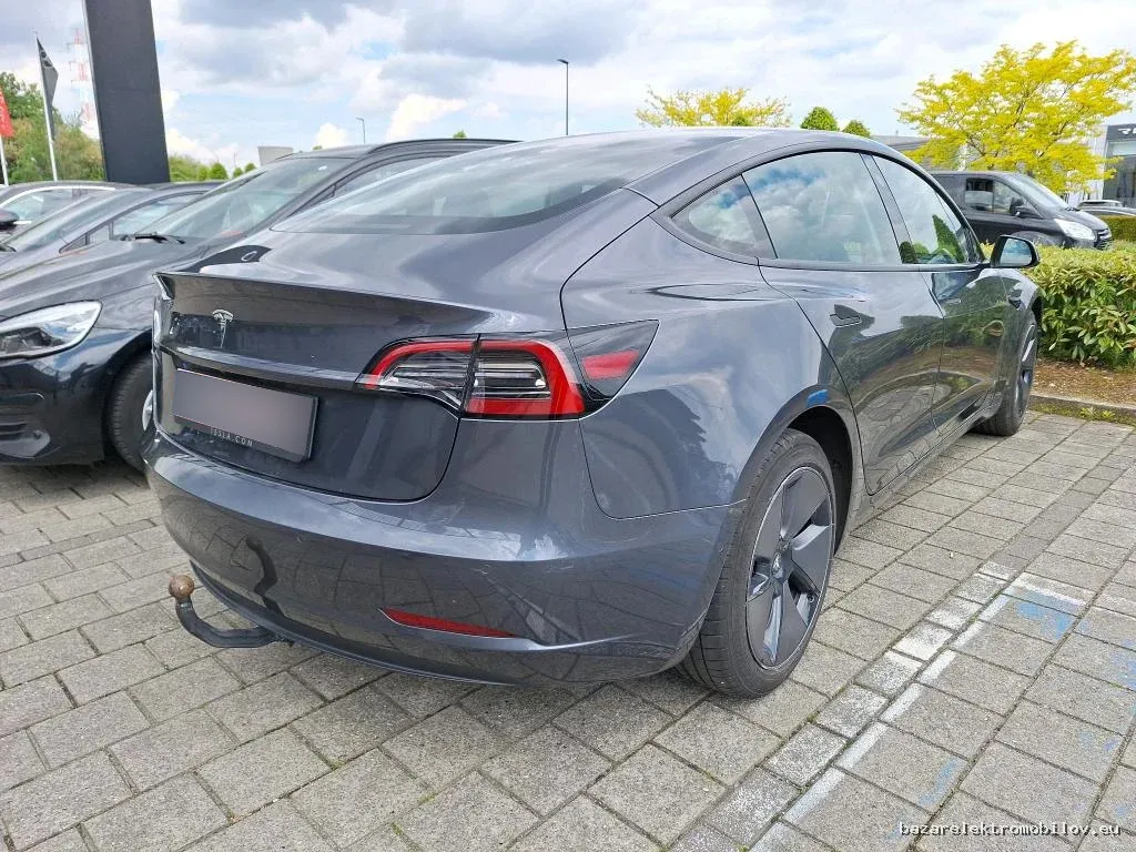 Tesla Model 3 RWD LFP - Fotografia inzerátu 4