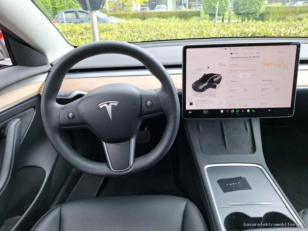 Tesla Model 3 RWD LFP - Fotografia inzerátu 7