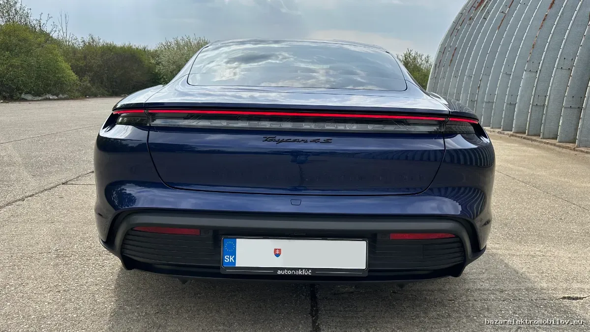Porsche Taycan 4S Plus - Fotografia inzerátu 4