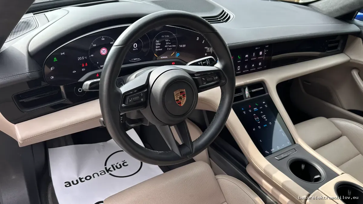 Porsche Taycan 4S Plus - Fotografia inzerátu 14