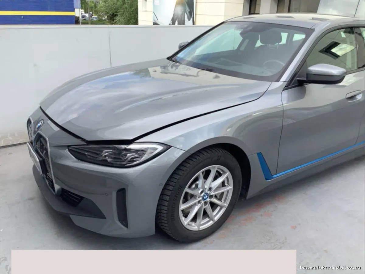 BMW i4 eDrive40